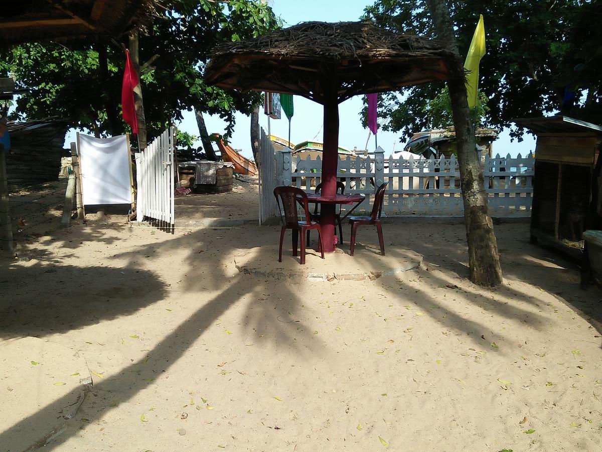 Parei Beach Inn Tangalle Eksteriør bilde